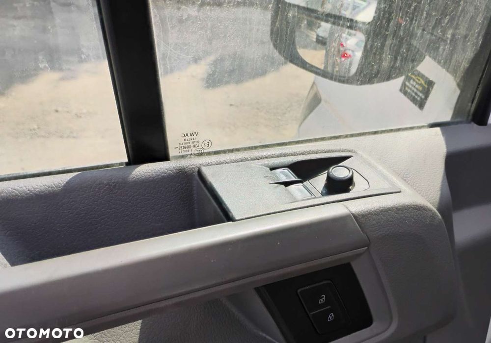 Volkswagen CRAFTER - 14