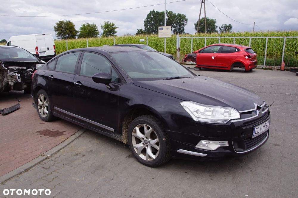 Auto na części - Citroen C5 II X7 1.6 HDI 110 KM 9HZ BE4R KTV 2008R Silnik Skrzynia Drzwi Szyba Błotnik Klapa Lampa Deska Kokpit Sterownik Moduł Kierownica Licznik - 3