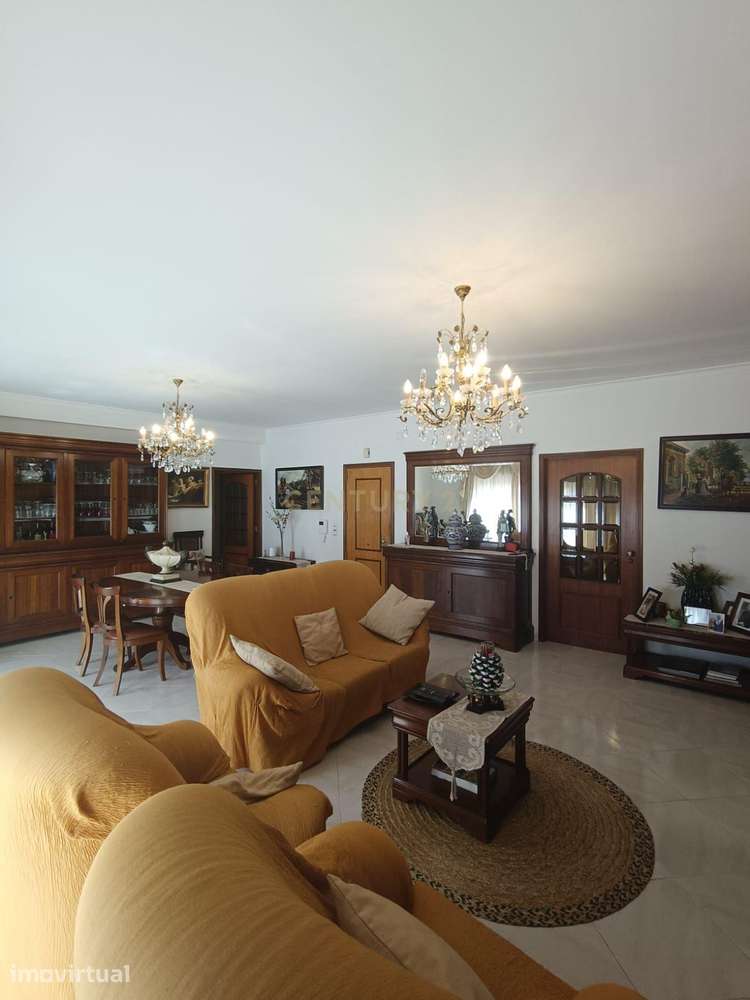 Quarto Suite para Arrendamento | Exclusivo para Senhoras | Casal do Ch - Grande imagem: 3/11
