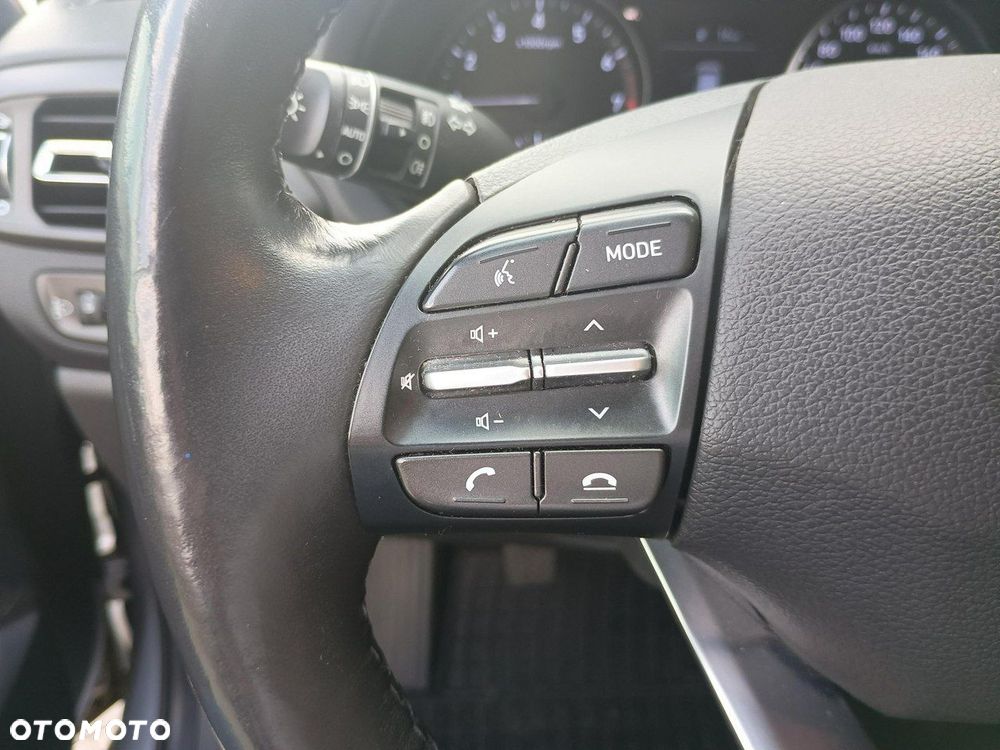 Hyundai i30 1.0 T-GDI Smart - 25