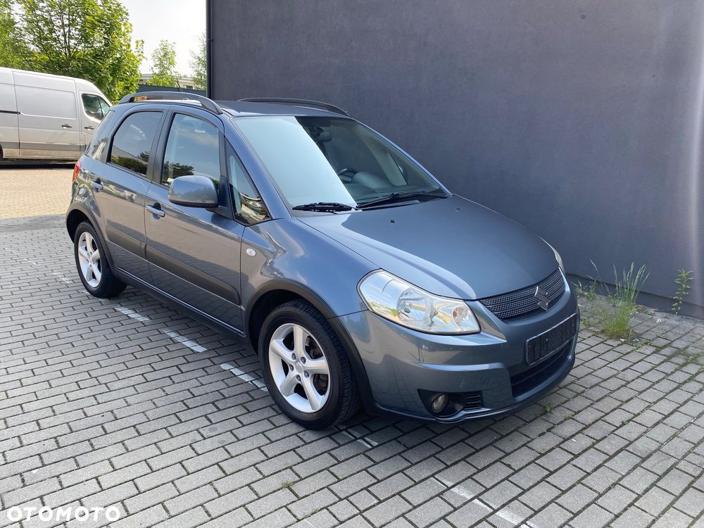 Suzuki SX4 1.6 VVT 4x2 Comfort - 1