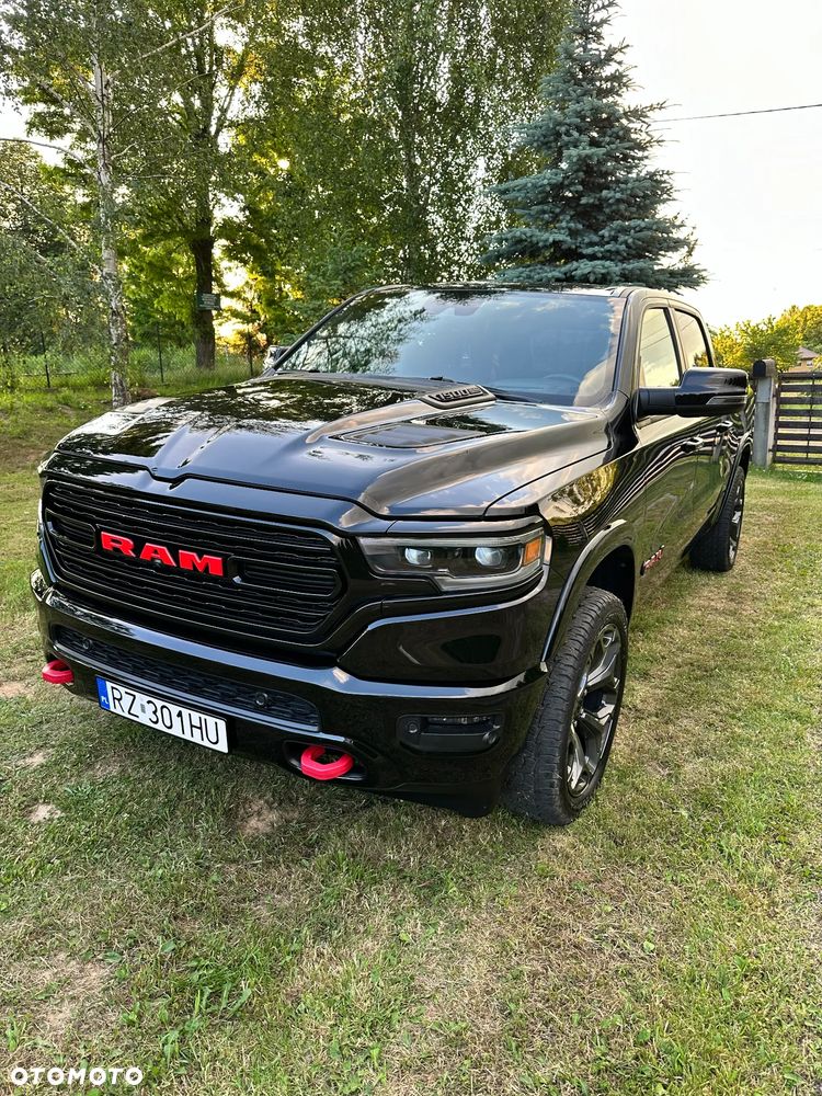 RAM 1500 Crew Cab Shortbed Limited - 17
