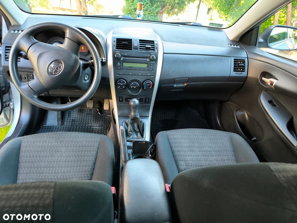 Toyota Corolla 1.4 D-4D Luna - 9