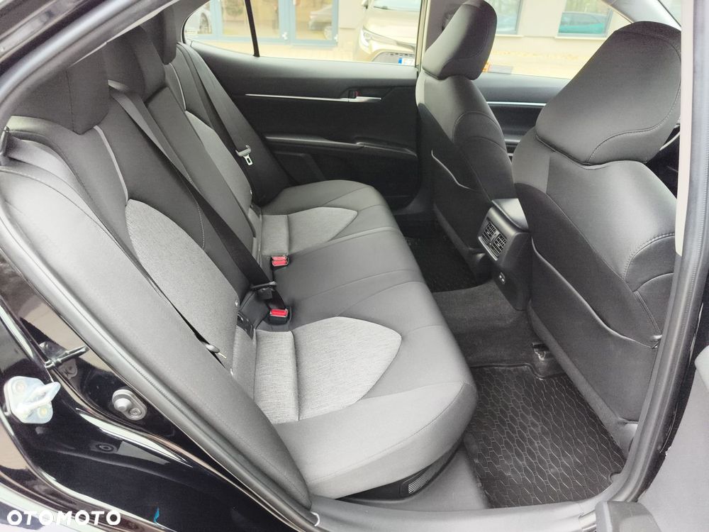 Toyota Camry 2.5 Hybrid Comfort CVT - 9