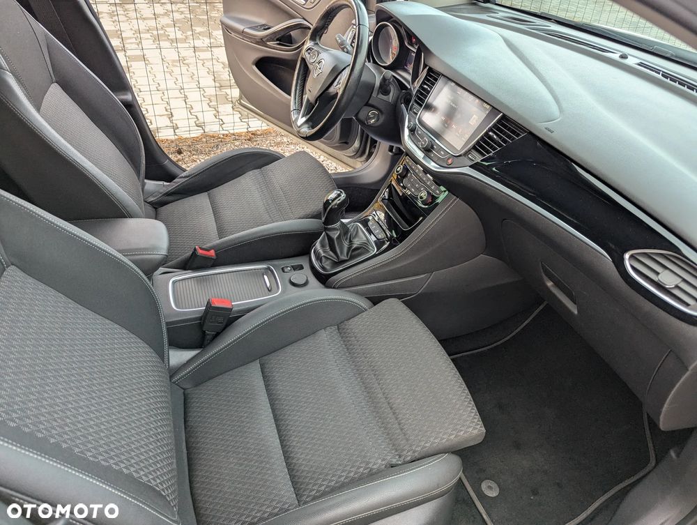 Opel Astra 1.4 Turbo Innovation - 9