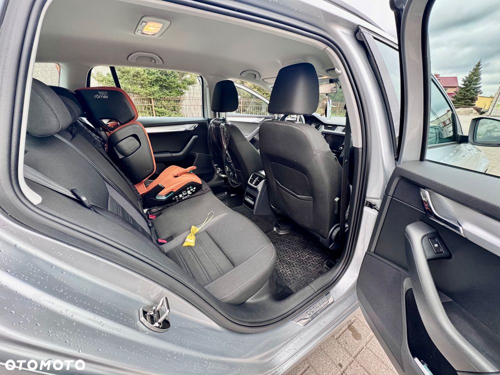 Skoda Octavia 1.6 TDI Ambition - 11