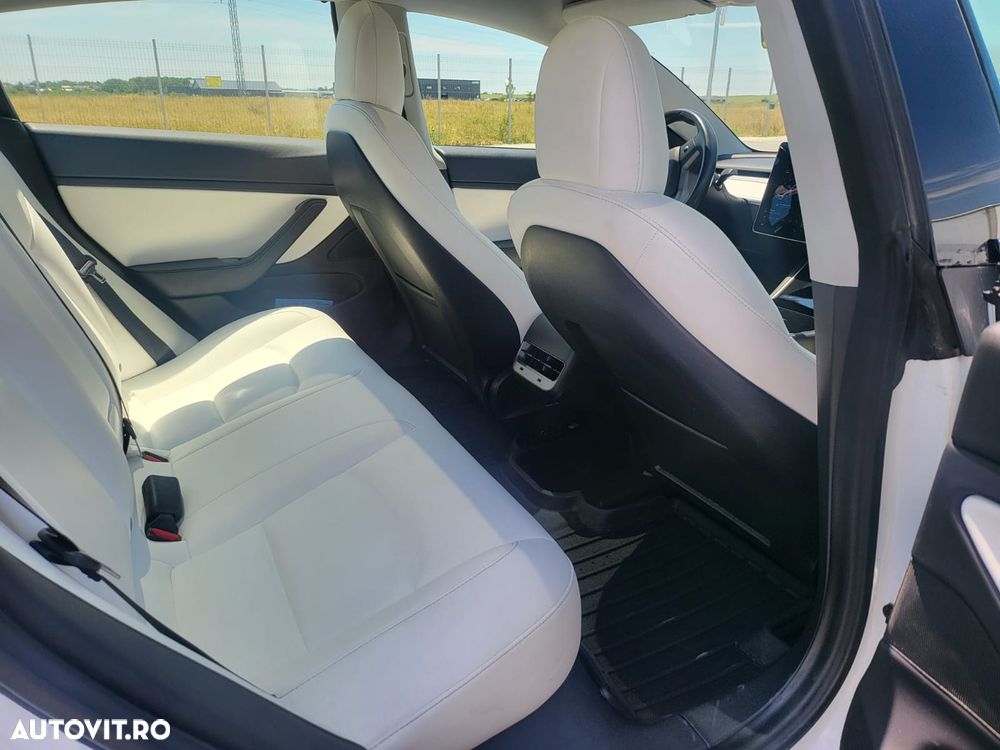 Tesla Model 3 Langstreckenbatterie Allradantrieb Dual Motor Performance - 7