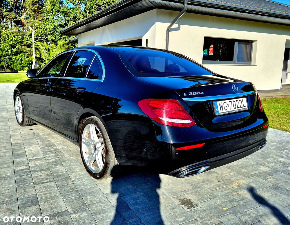 Mercedes-Benz Klasa E 200 d 9G-TRONIC - 11
