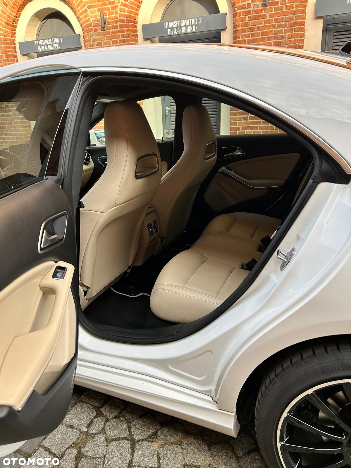 Mercedes-Benz CLA 250 4-Matic - 23