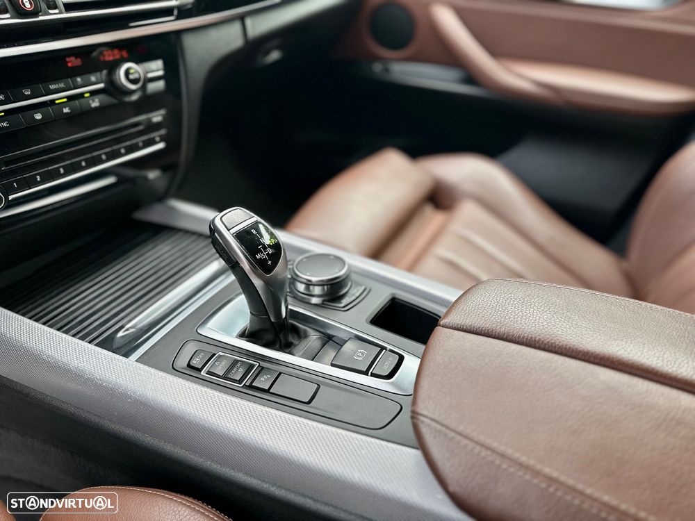 BMW X5 25 d sDrive Pack M - 53