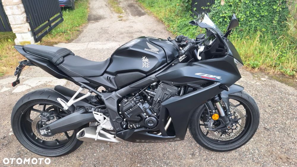 Honda CBR - 1