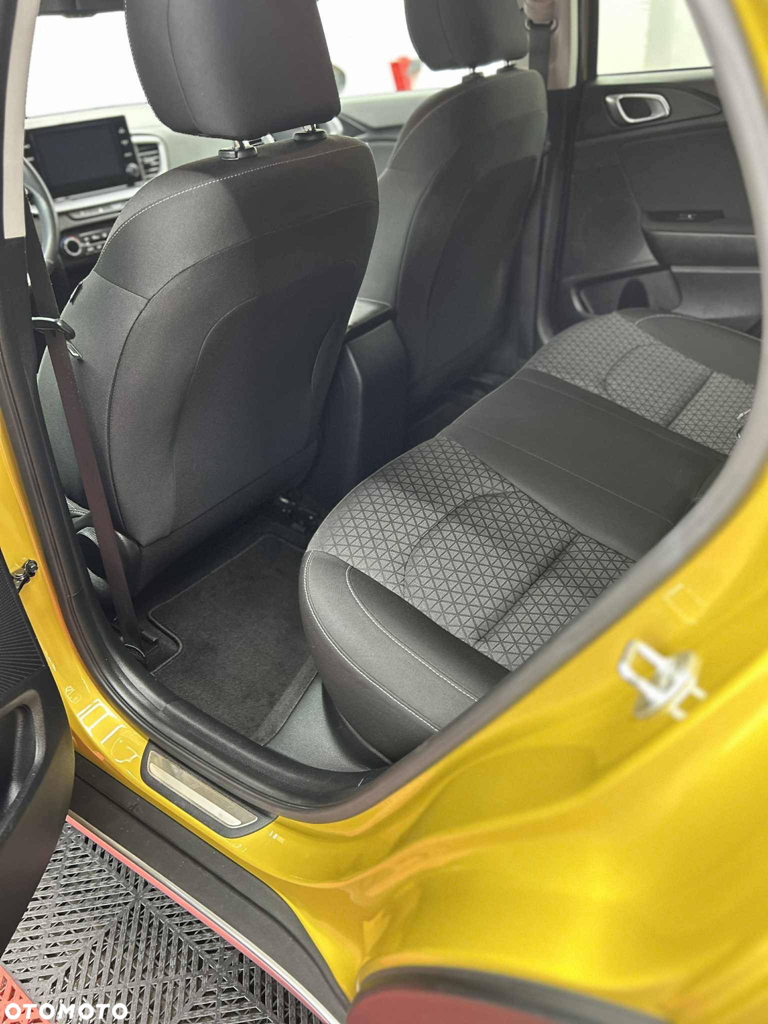 Kia XCeed - 14
