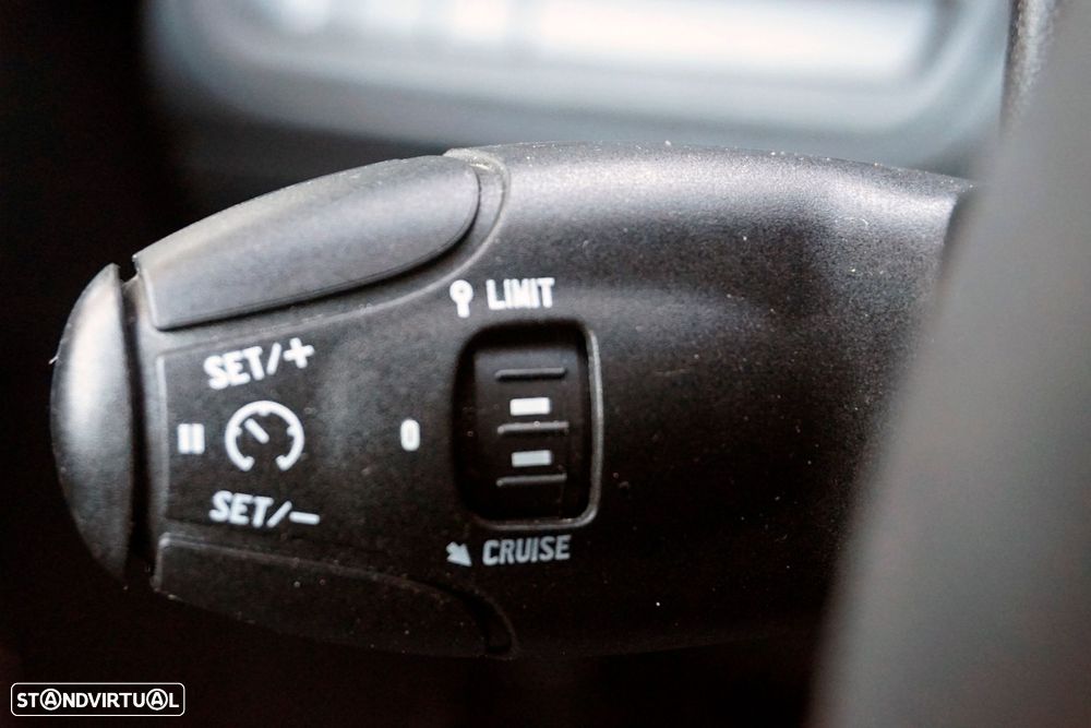 Peugeot 2008 1.2 PureTech GT Line - 13