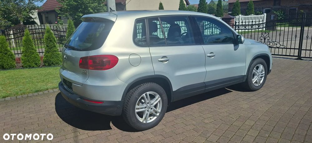 Volkswagen Tiguan 1.4 TSI BlueMotion Technology Exclusive - 28