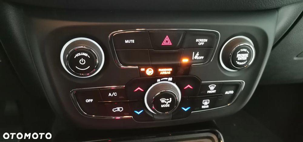 Jeep Compass 1.3 TMair Night Eagle FWD S&S DDCT - 12