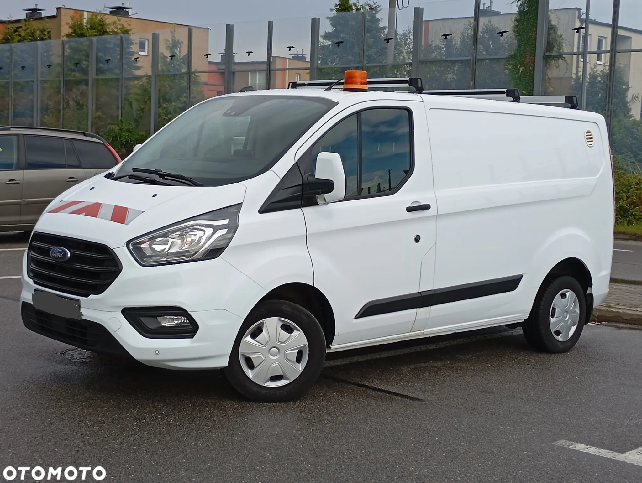 Ford Transit Custom 2.0EB Szafki/Relingi - 11
