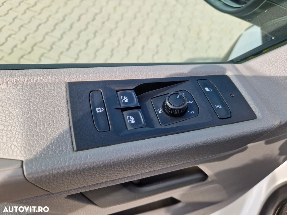 Volkswagen Transporter Sasiu CD T6.1 2.0 TDI 81 kW LR - 11