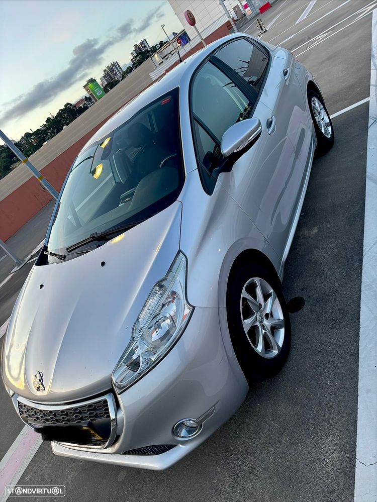 Peugeot 208 1.2 VTi Access - 5