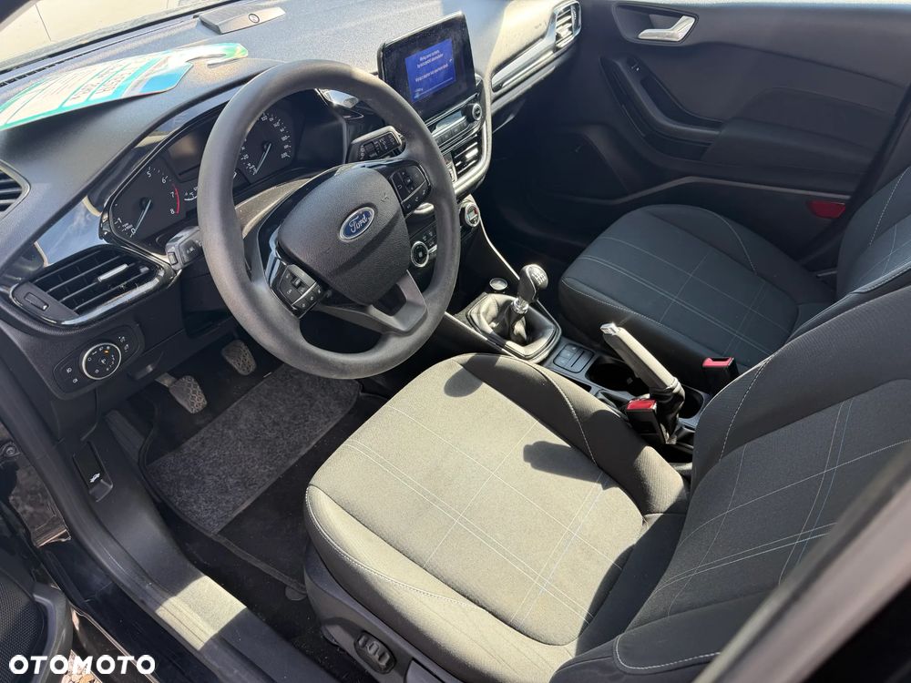 Ford Fiesta - 10