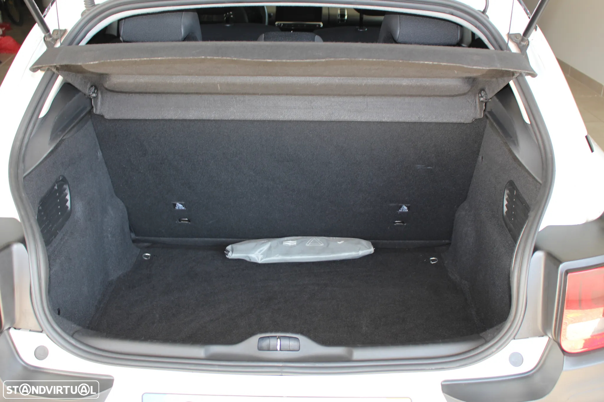 Citroën C4 Cactus 1.2 PureTech Shine - 18