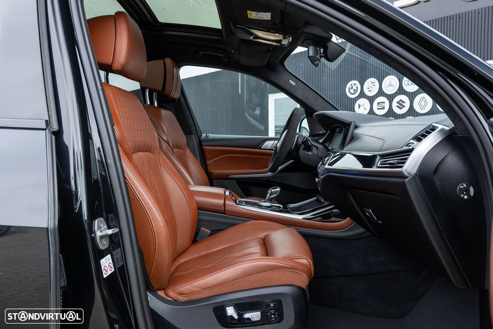 BMW X7 M50d - 24