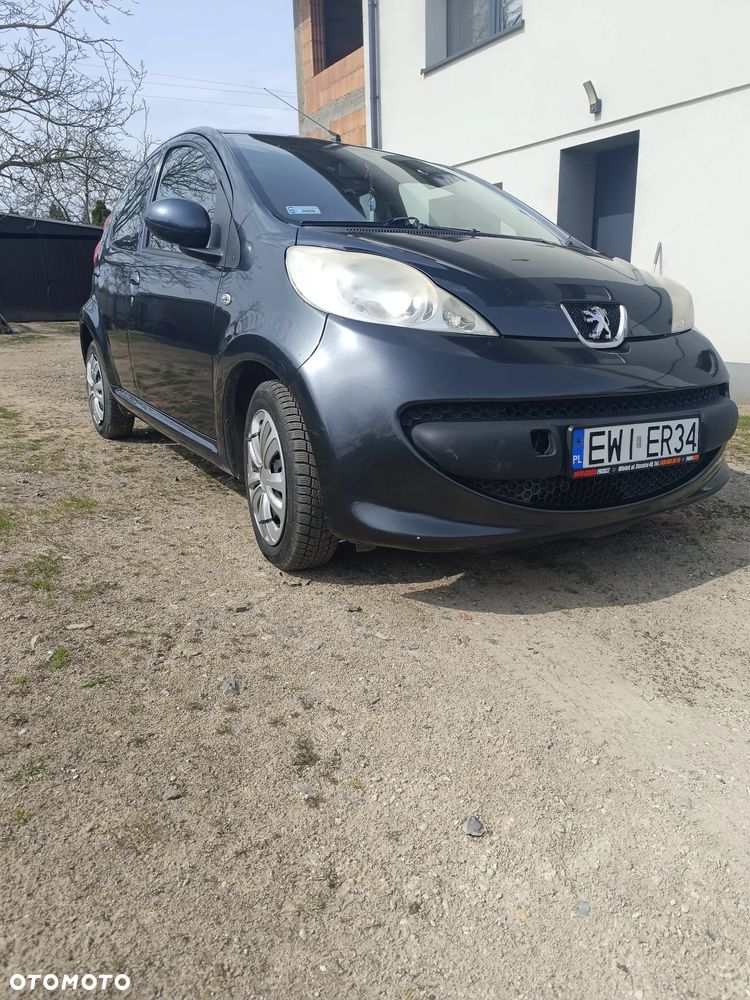 Peugeot 107 1.4 HDI Trendy - 2