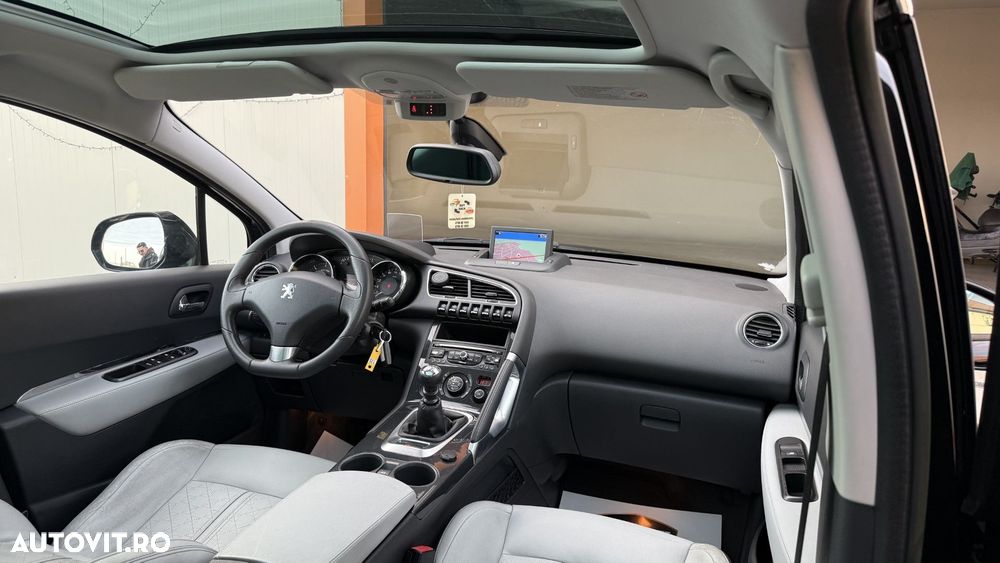 Peugeot 3008 HDi FAP 150 Roland Garros - 13