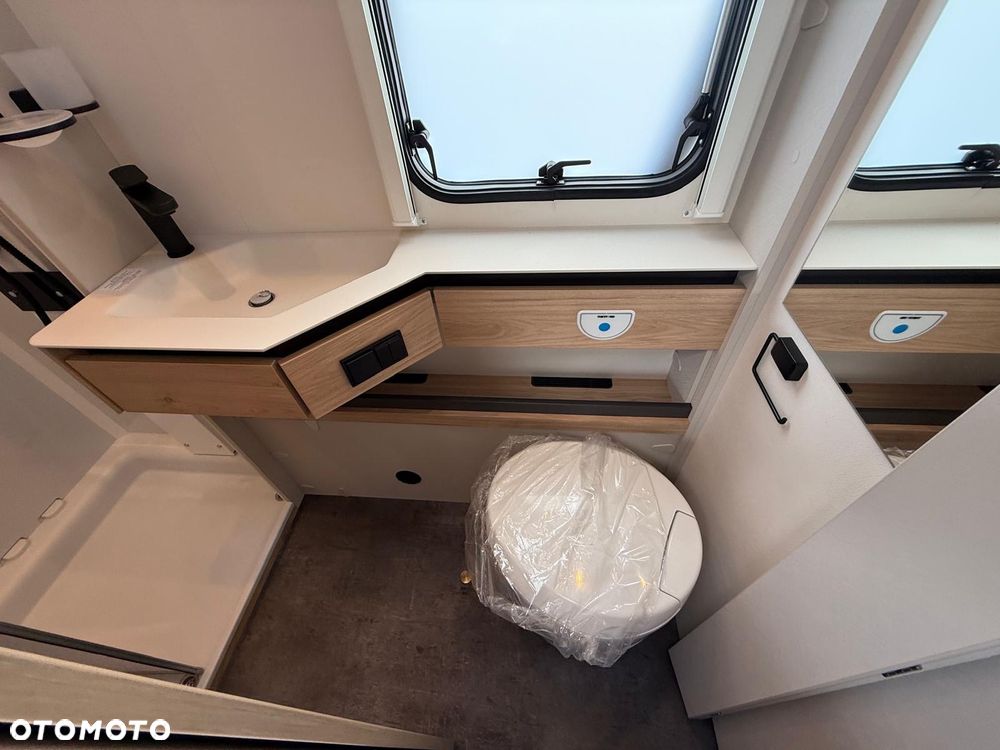 Dethleffs Camper 730FKR - 20