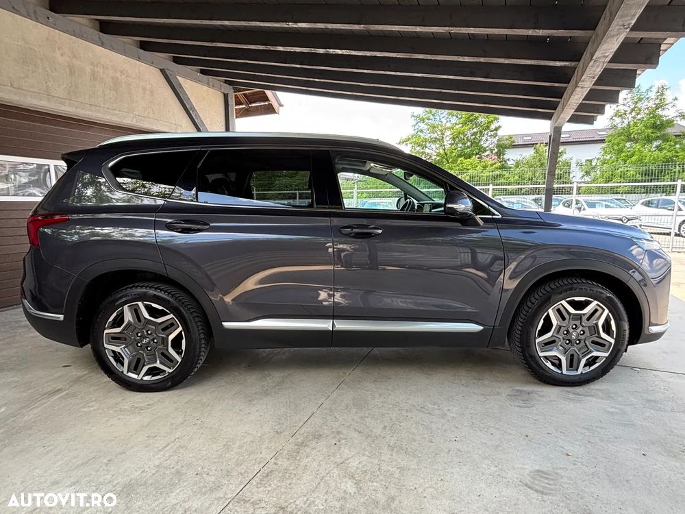 Hyundai Santa Fe 1.6 HEV 4WD SEVEN Signature - 11