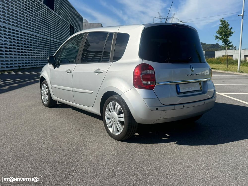 Renault Modus - 12