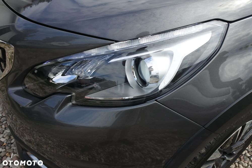 Peugeot 2008 PureTech 110 Stop&Start Allure - 24