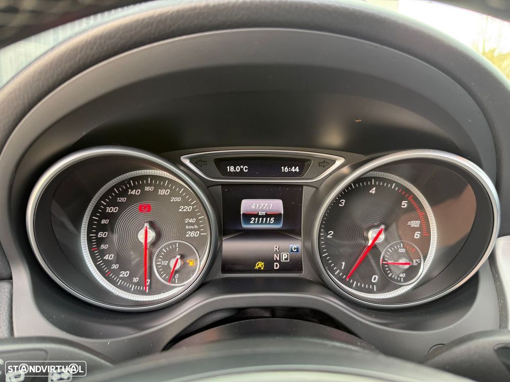 Mercedes-Benz CLA 220 d Shooting Brake AMG Line Aut. - 14