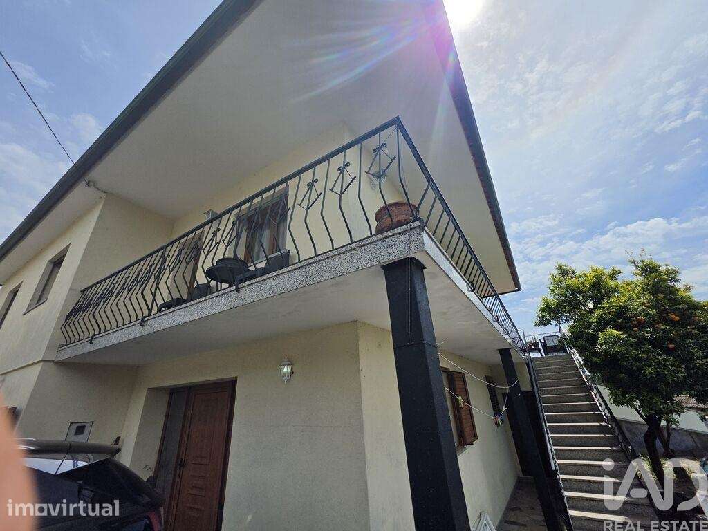 Casa de Campo T5 em Sago, Lordelo e Parada de 168 m2 - Grande imagem: 3/36