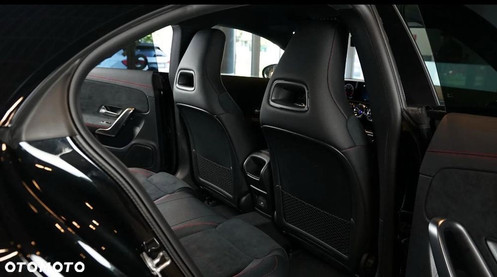 Mercedes-Benz CLA 200 AMG Line 7G-DCT - 3