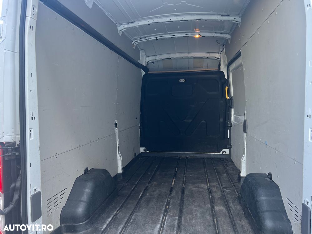 Ford Transit - 6