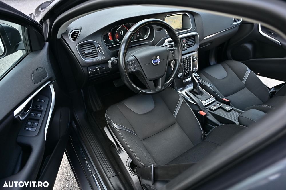 Volvo V40 - 17