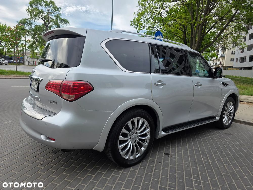 Infiniti QX80 - 29