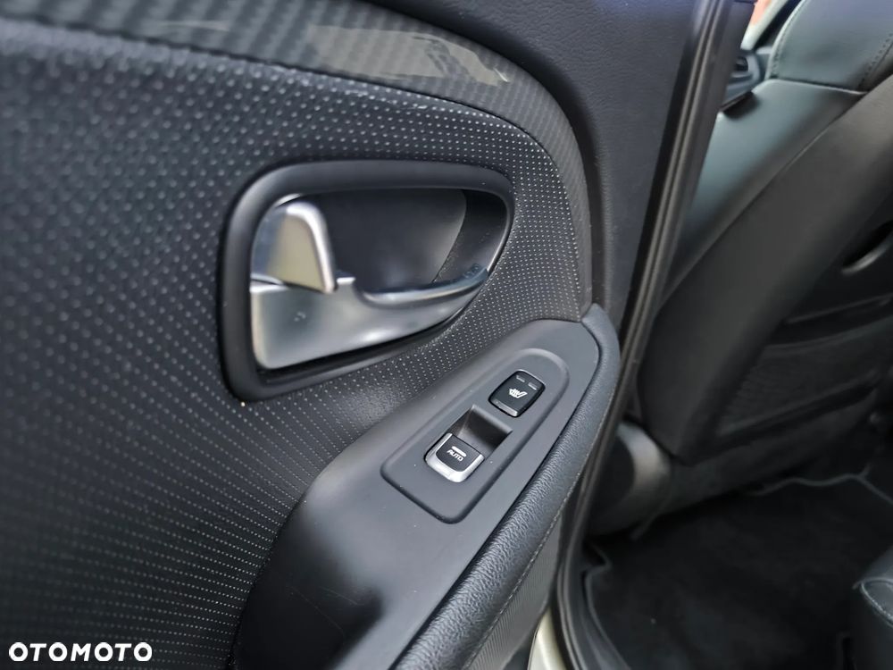 Kia Carens 1.7 CRDi Business Line 7os 7DCT - 10