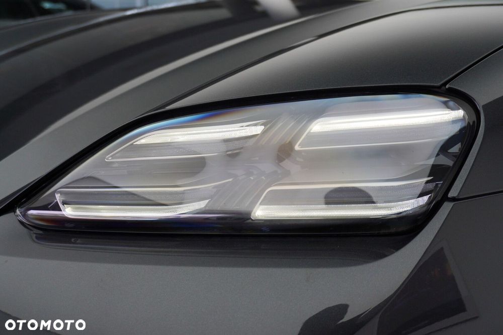 Porsche Macan - 8