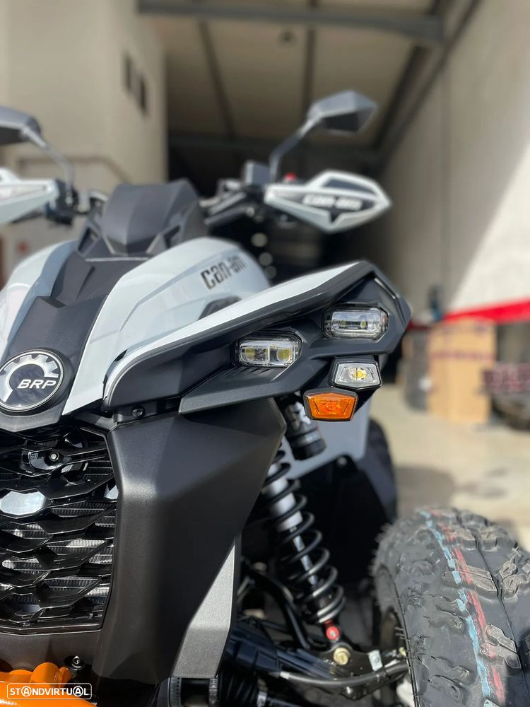 Can-Am Renegade X XC 1000 - 11