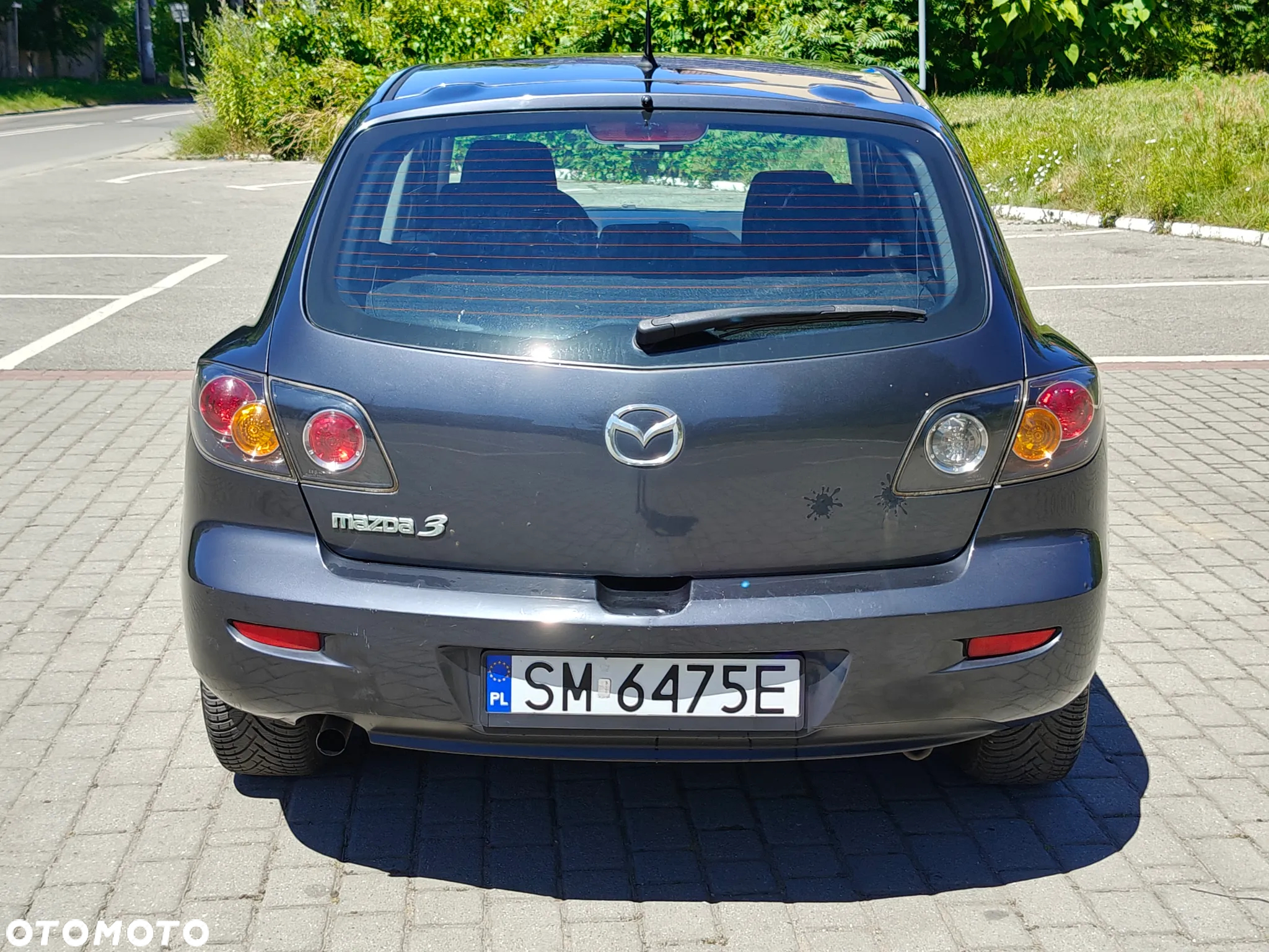 Mazda 323F 1.8 GLX - 12