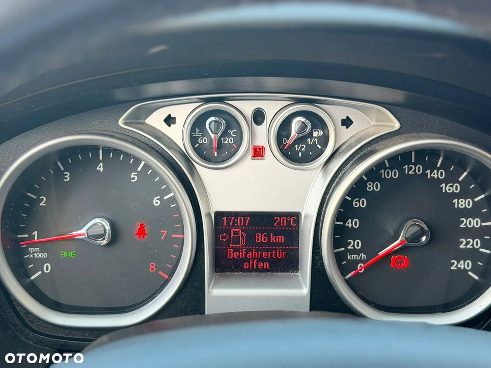 Ford Focus 1.6 16V Style - 29