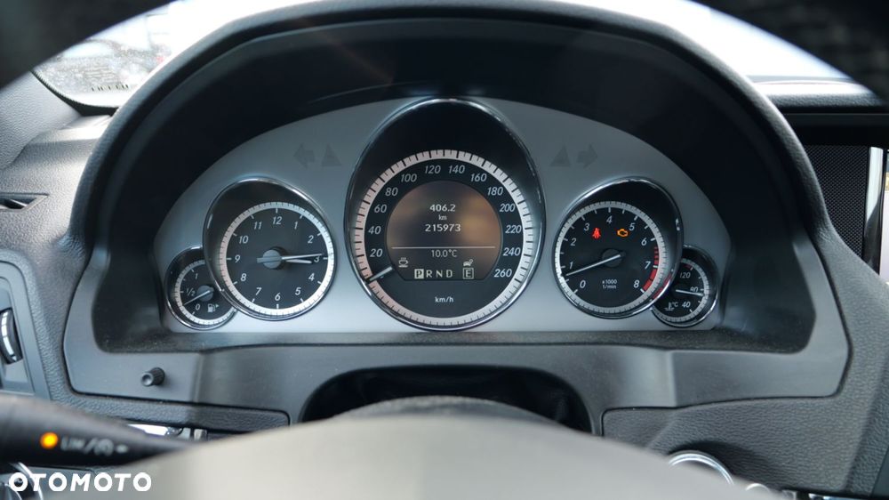 Mercedes-Benz Klasa E 350 CGI BlueEFFICIENCY 7G-TRONIC Elegance - 20