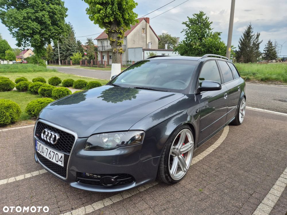 Audi A4 - 1