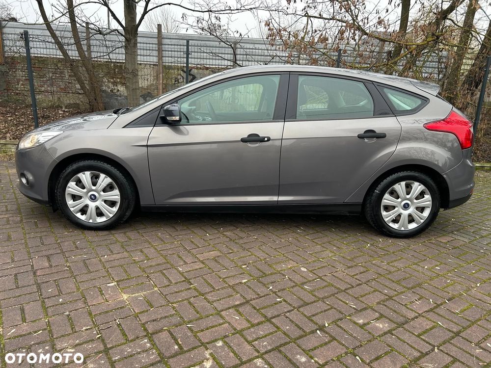 Ford Focus 1.6 Gold X (Trend) - 23
