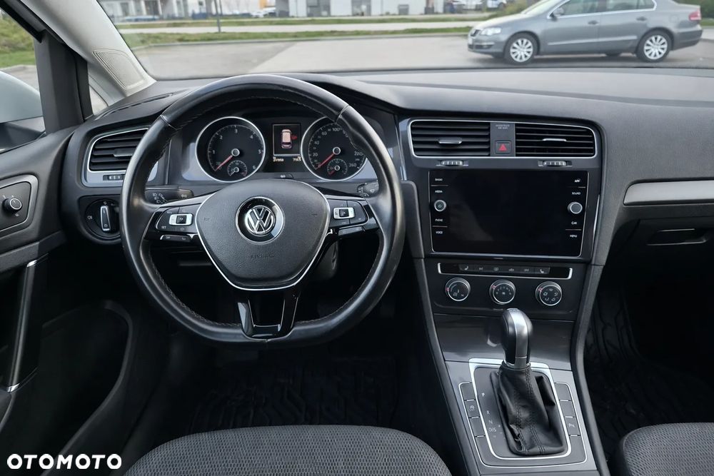 Volkswagen Golf 1.6 TDI (BlueMotion Technology) DSG Comfortline - 6