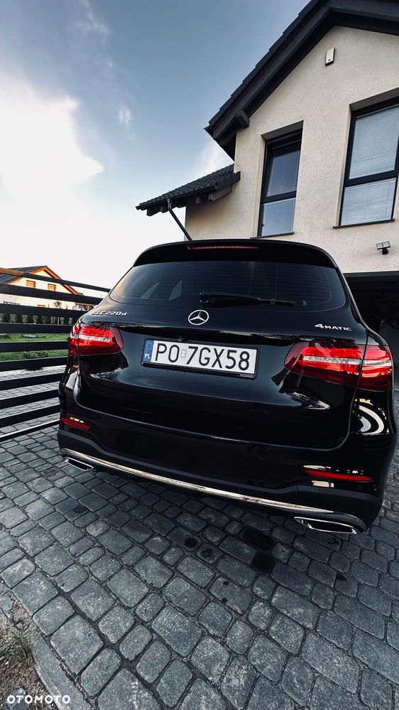 Mercedes-Benz GLC - 32