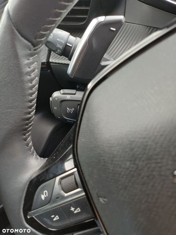 Peugeot 2008 1.2 PureTech Allure Pack S&S EAT8 - 27