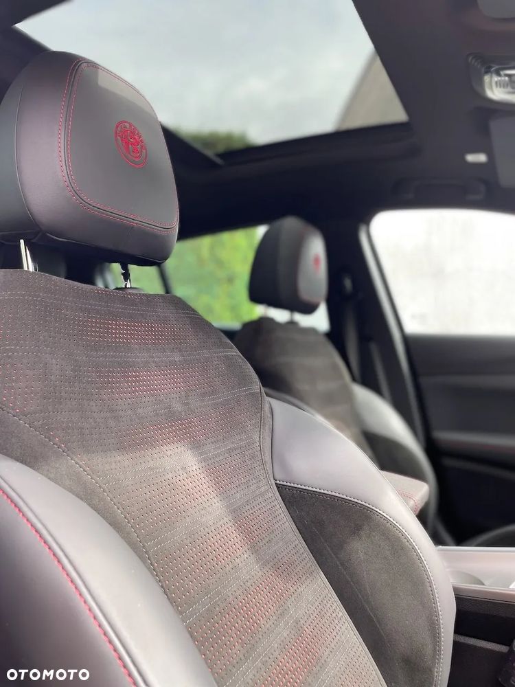 Alfa Romeo Tonale 1.5 T4 GSE mHEV Veloce DCT - 8