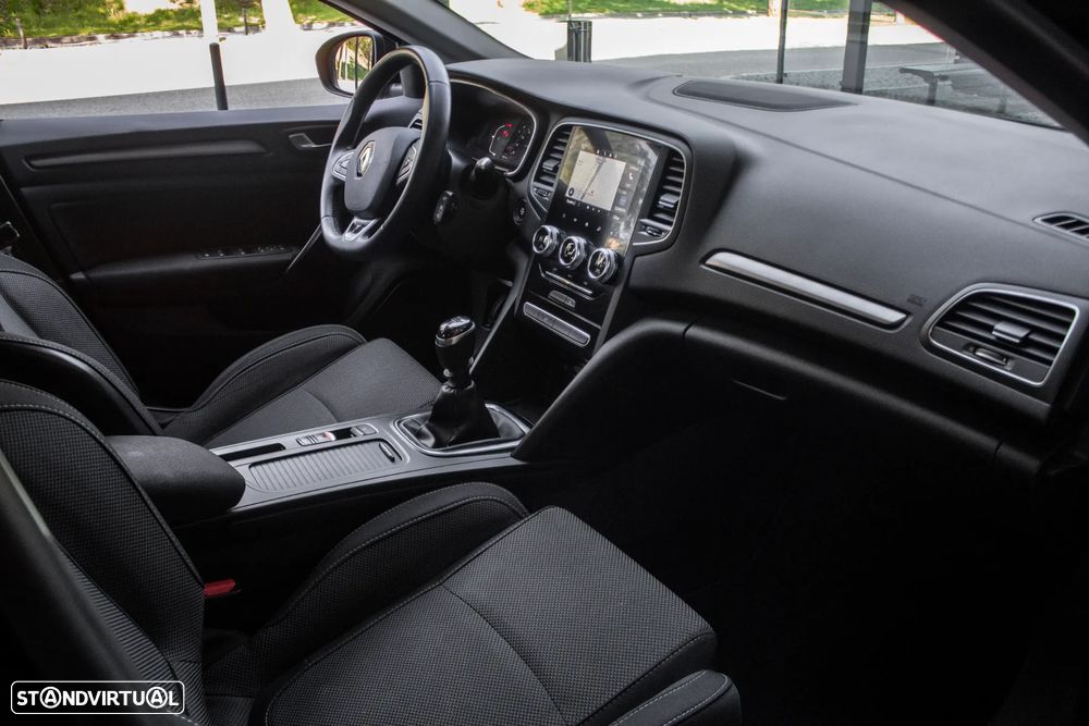 Renault Mégane 1.5 Blue dCi Intens - 26